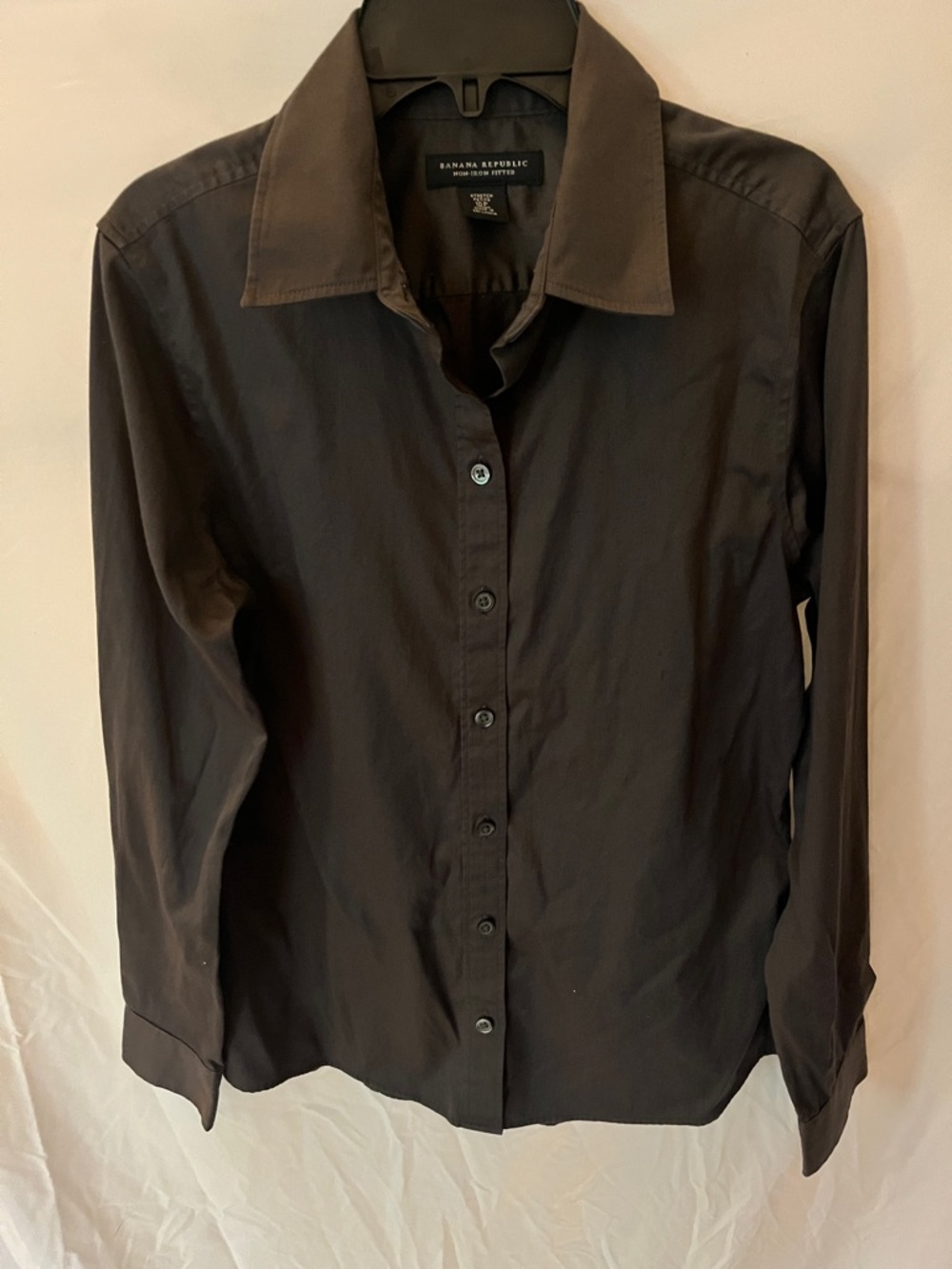 Banana Republic Women’s Fitted Dark Grey Long-Sleeve Button Shirt- No- Iron